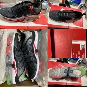 Never worn og all size 12  can negotiate